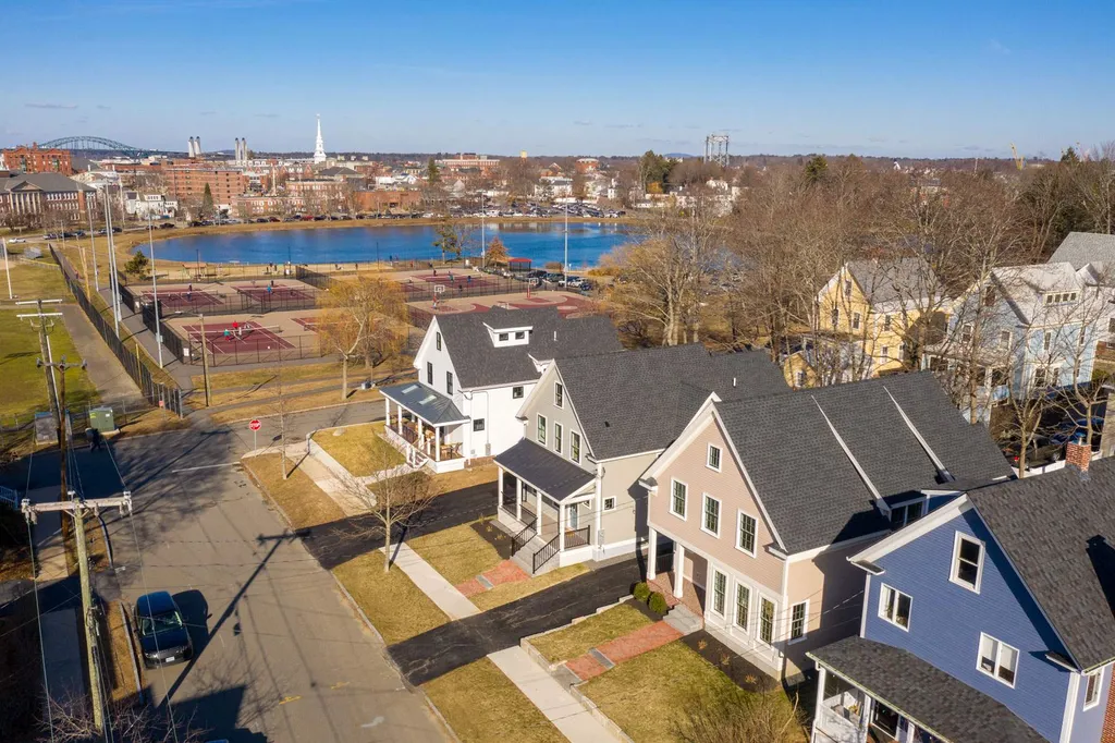 27 Elwyn Avenue Portsmouth NH 03801