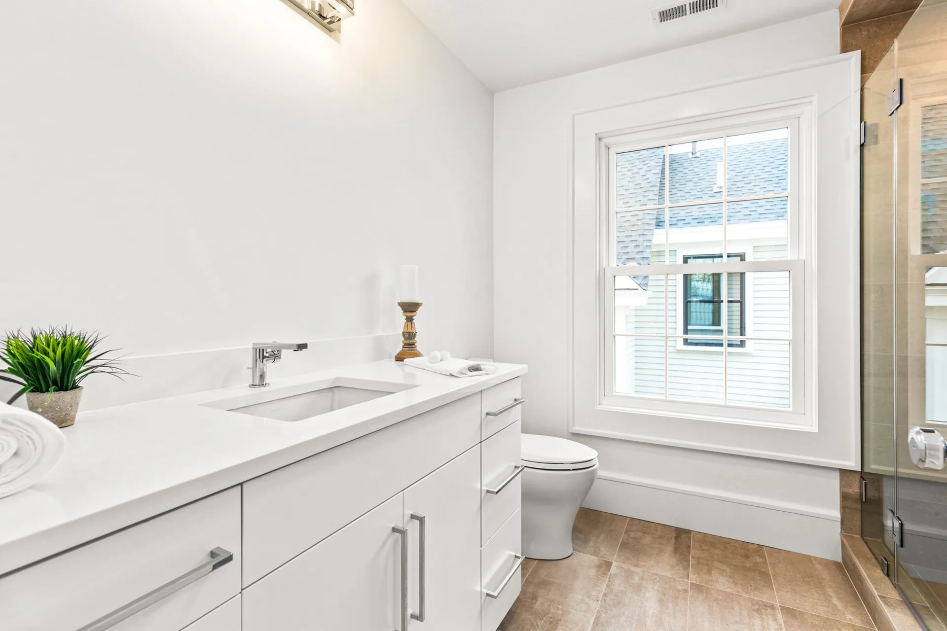 27 Elwyn Avenue Portsmouth NH 03801