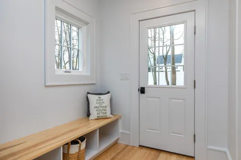 27 Elwyn Avenue Portsmouth NH 03801