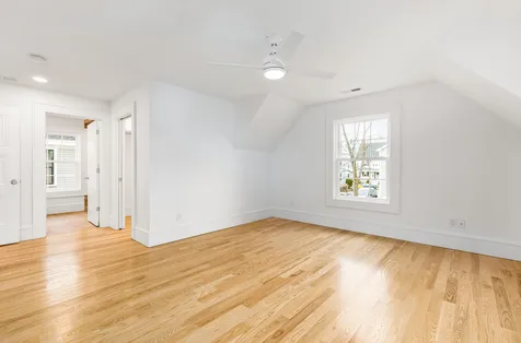 27 Elwyn Avenue Portsmouth NH 03801