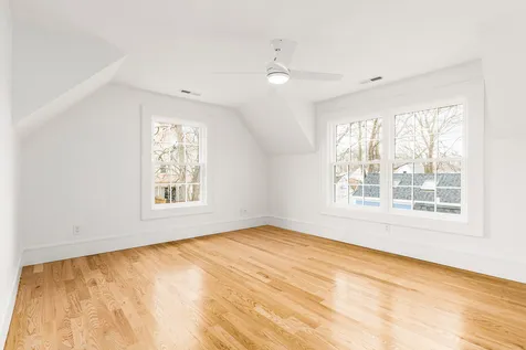 27 Elwyn Avenue Portsmouth NH 03801