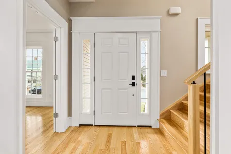 27 Elwyn Avenue Portsmouth NH 03801