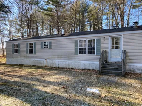 8 Julia Avenue Rochester NH 03867