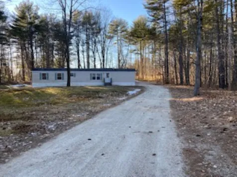 8 Julia Avenue Rochester NH 03867