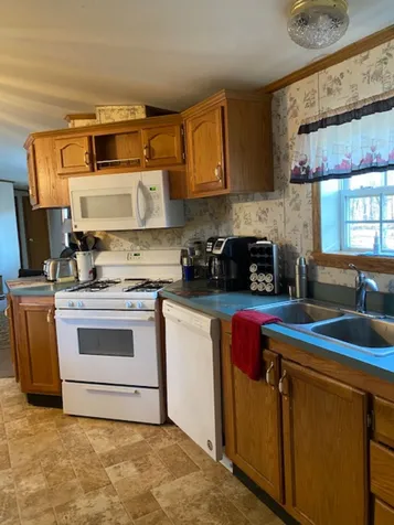 8 Julia Avenue Rochester NH 03867