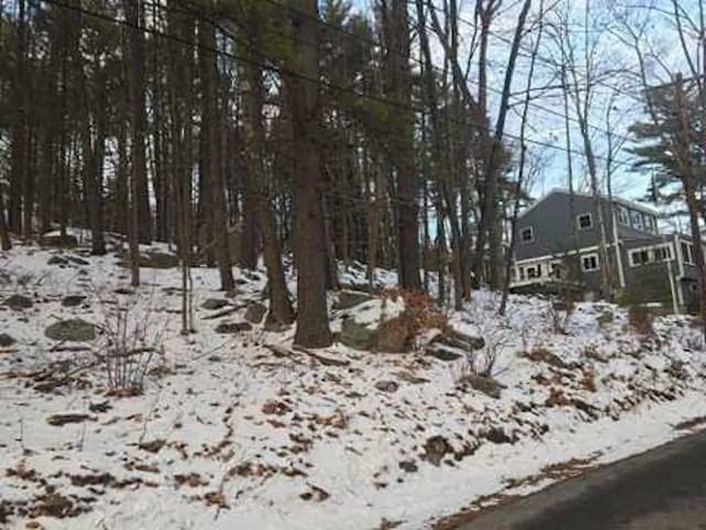 16 Varney Point Road Right Gilford NH 03249