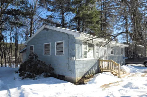 33 Pleasant Street Ludlow VT 05149