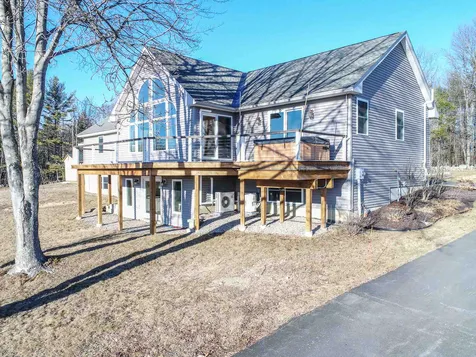 45 Victorian Lane Concord NH 03301