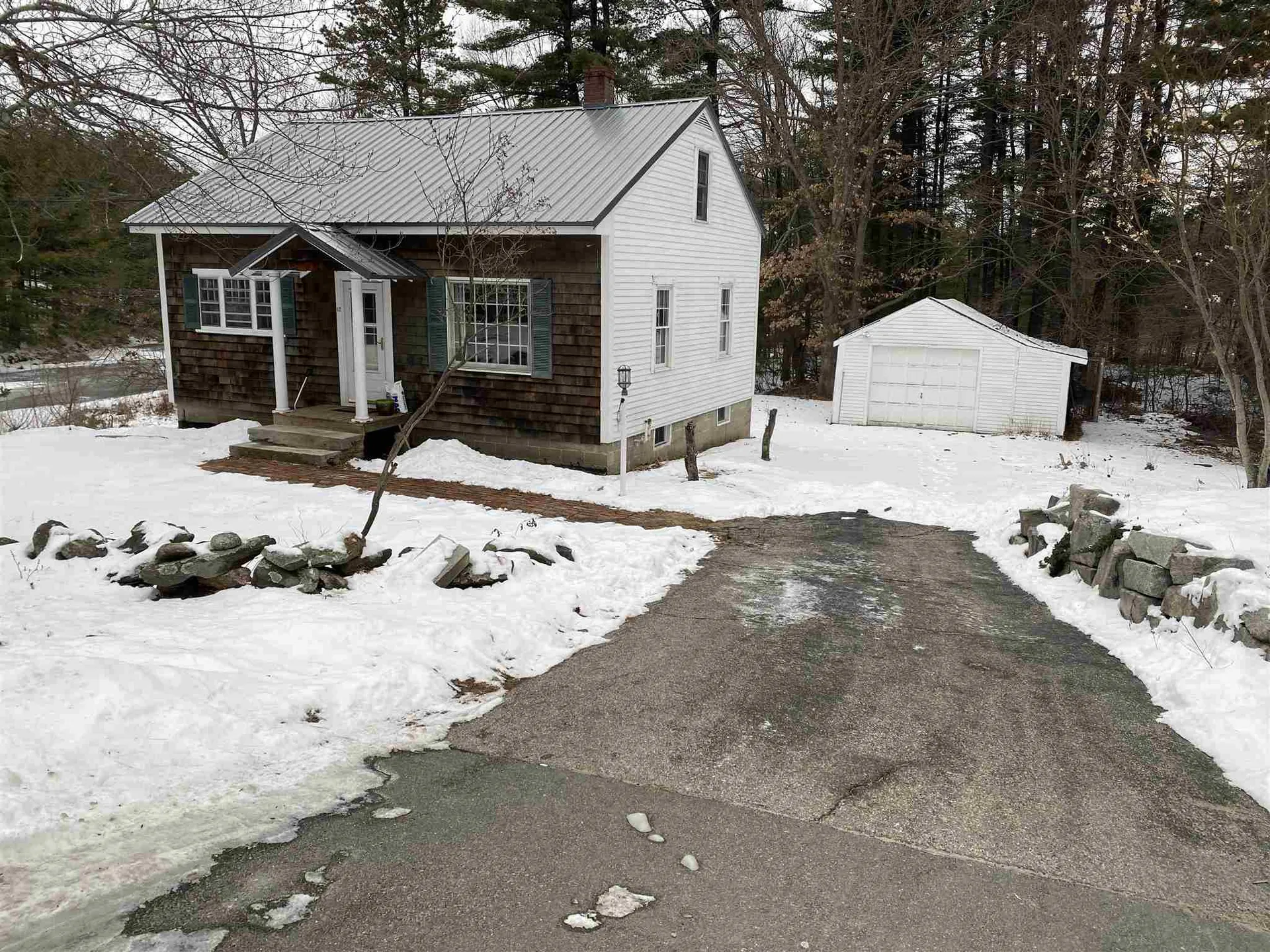 12 Baboosic Lake Road Amherst NH 03031