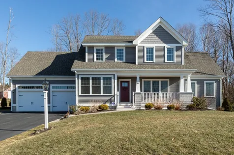 82 Grouse Run Pelham NH 03076