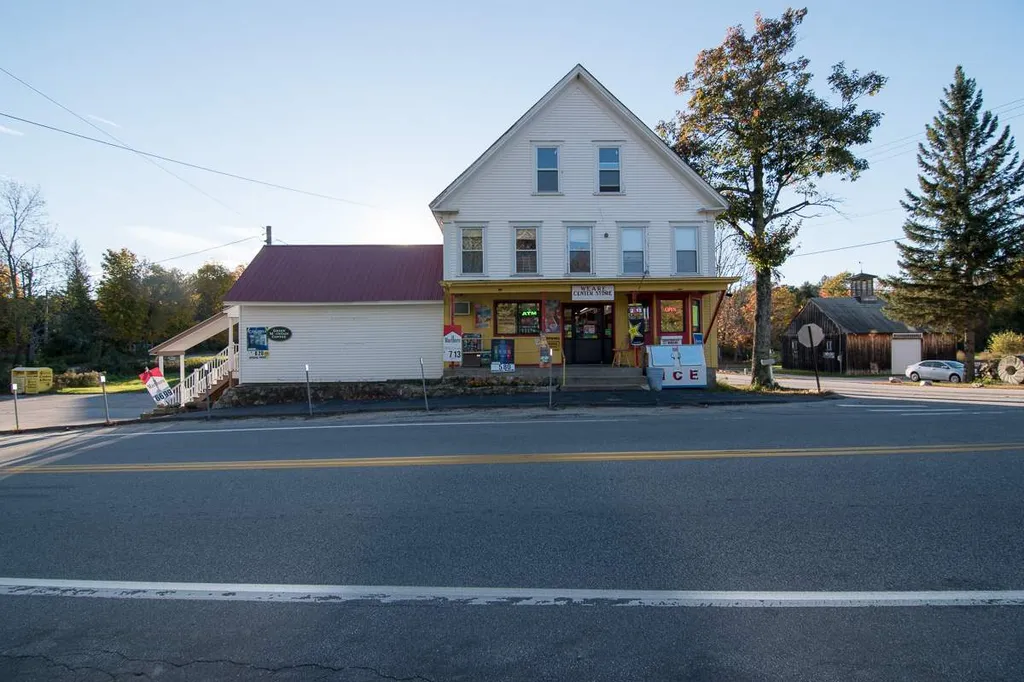 1437 S. Stark Highway Weare NH 03281