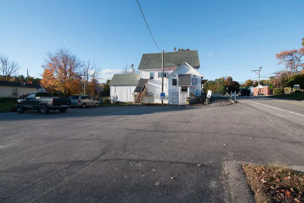 1437 S. Stark Highway Weare NH 03281