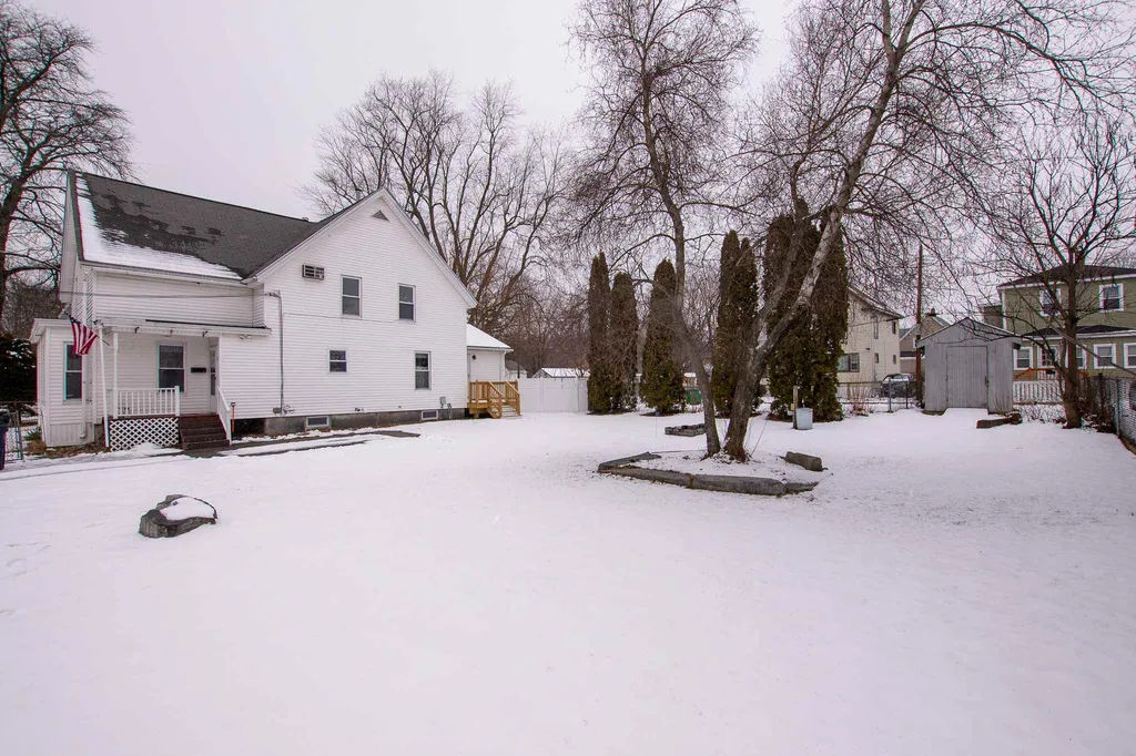 14-16 Spalding Street Nashua NH 03060