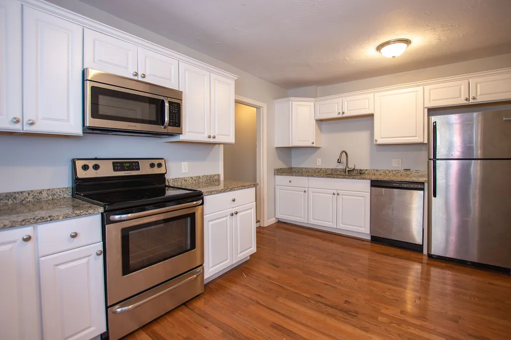14-16 Spalding Street Nashua NH 03060