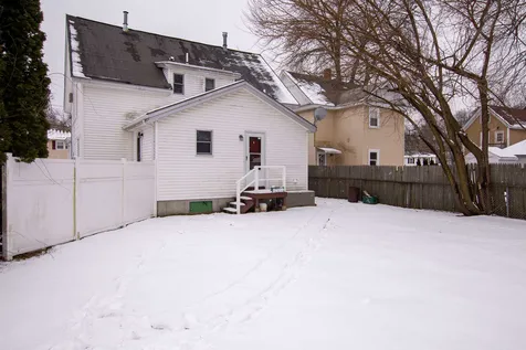 14-16 Spalding Street Nashua NH 03060