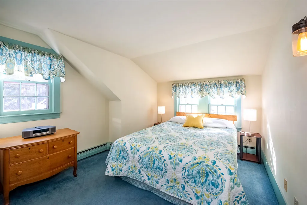 8 Sarah Paul Hill Madbury NH 03823