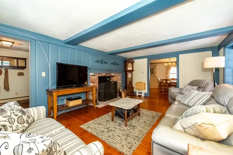 8 Sarah Paul Hill Madbury NH 03823