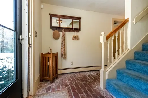8 Sarah Paul Hill Madbury NH 03823