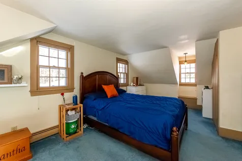 8 Sarah Paul Hill Madbury NH 03823