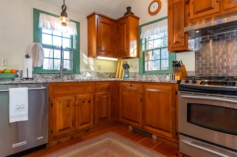 8 Sarah Paul Hill Madbury NH 03823