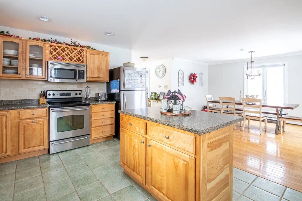 70 Henry Road Williamstown VT 05679