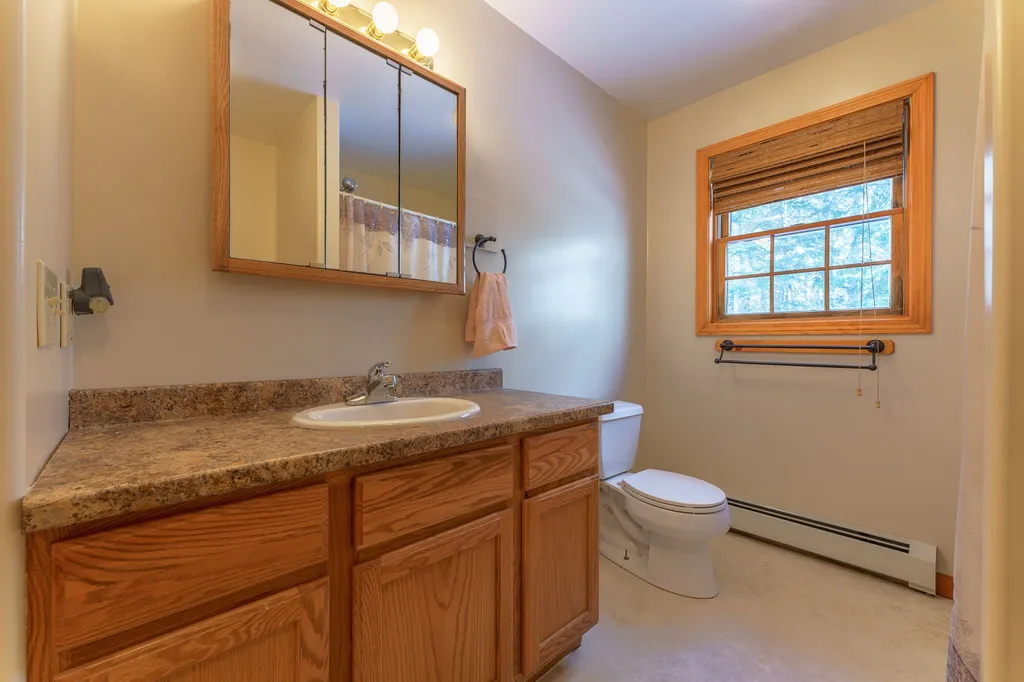891 Maple Street Bethlehem NH 03574