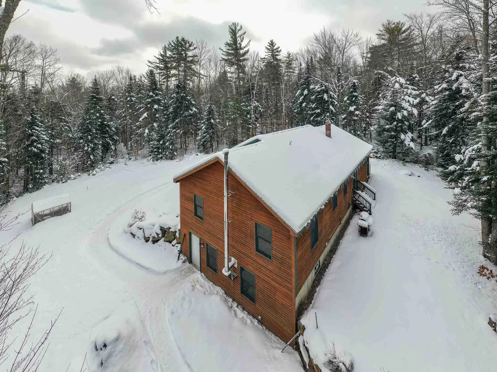 891 Maple Street Bethlehem NH 03574