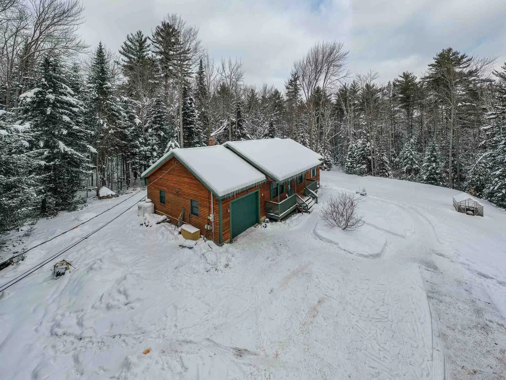 891 Maple Street Bethlehem NH 03574
