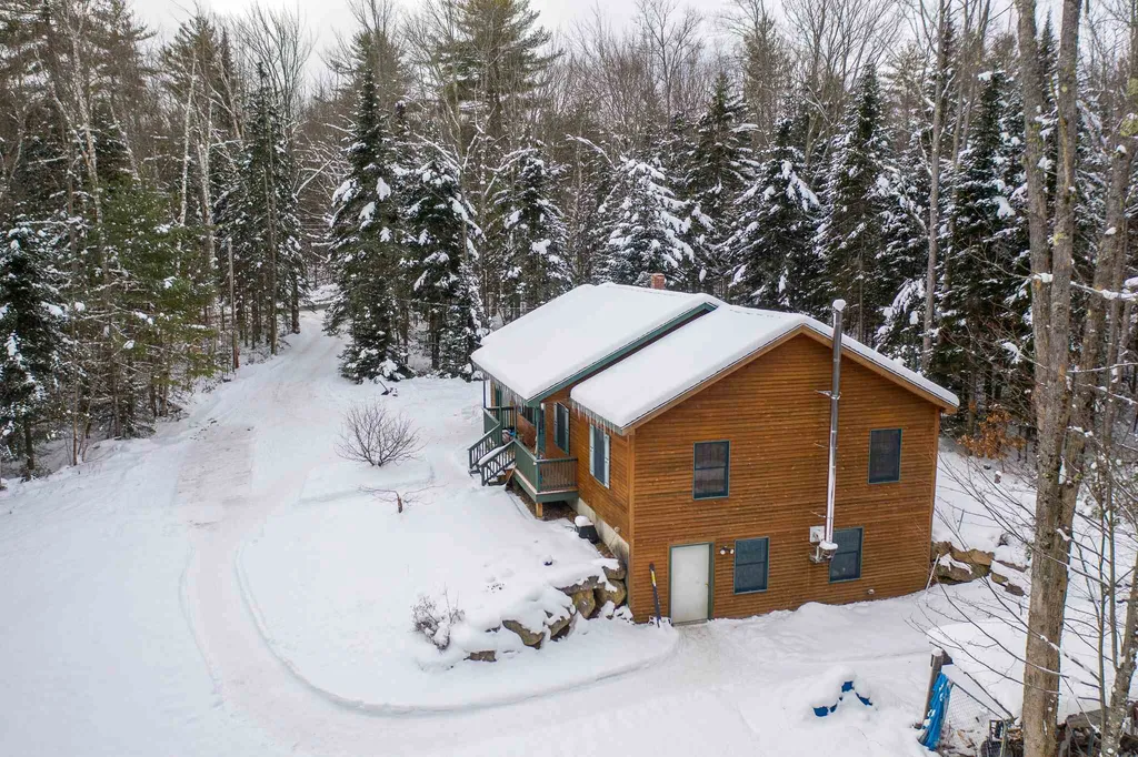 891 Maple Street Bethlehem NH 03574