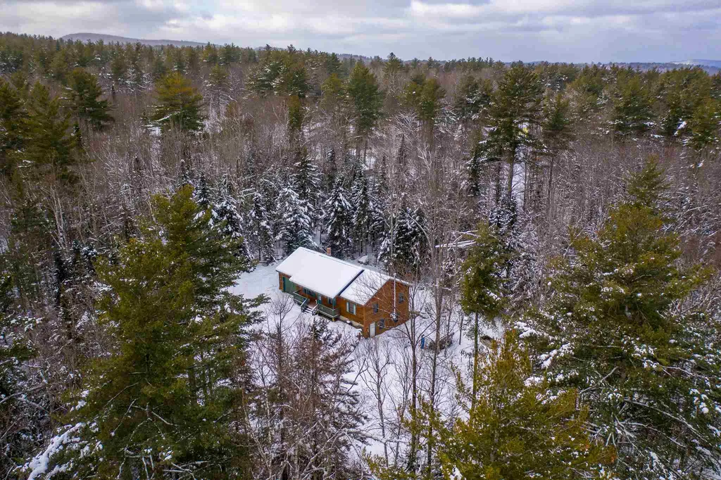 891 Maple Street Bethlehem NH 03574