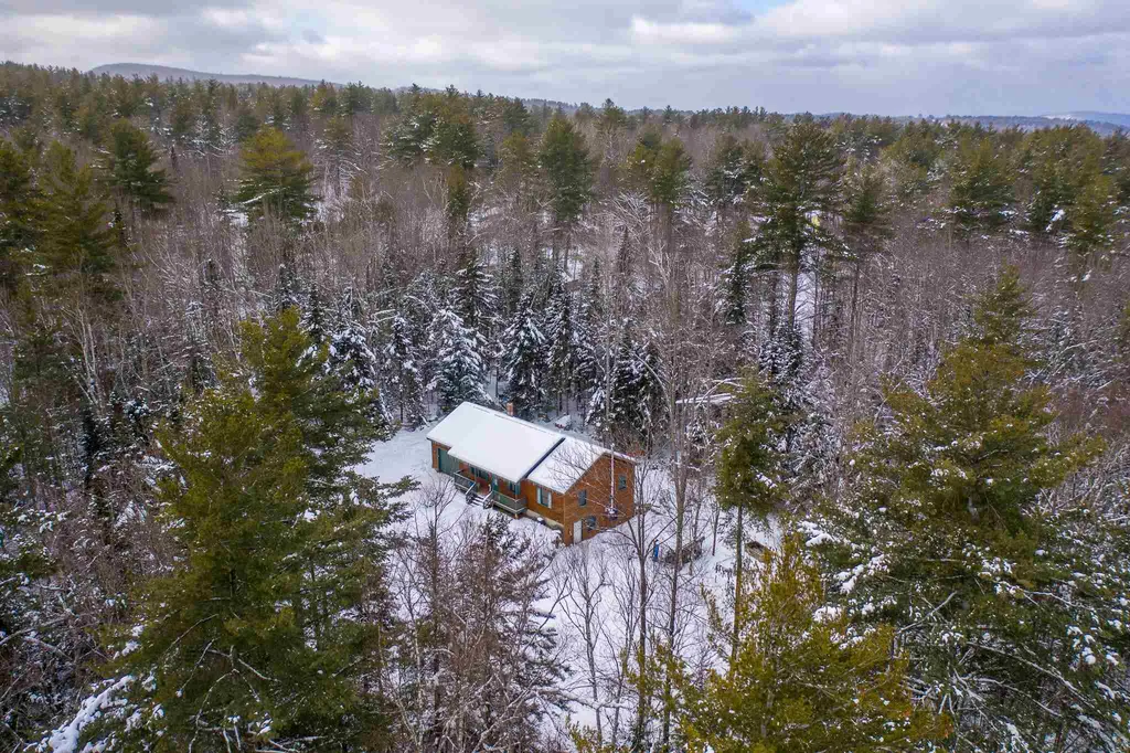 891 Maple Street Bethlehem NH 03574