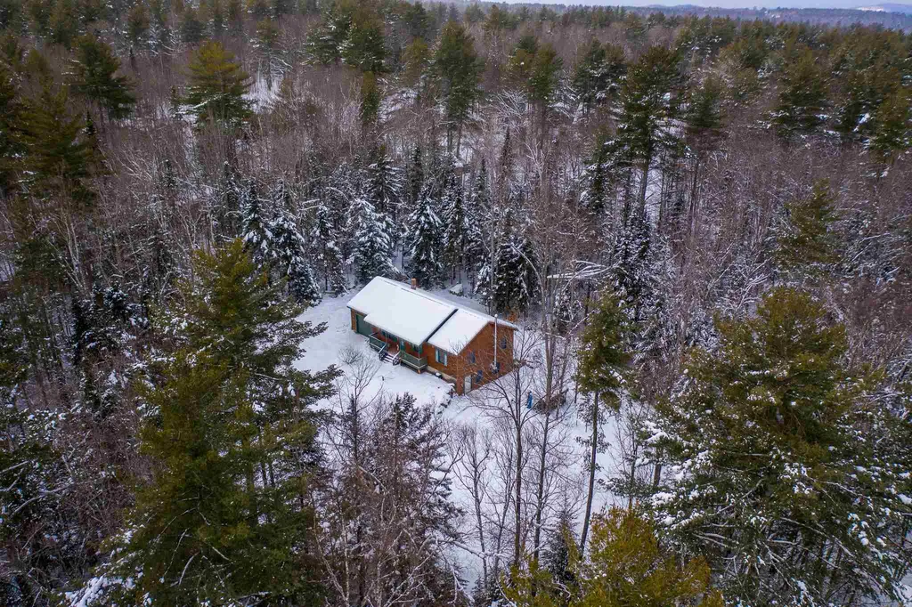 891 Maple Street Bethlehem NH 03574