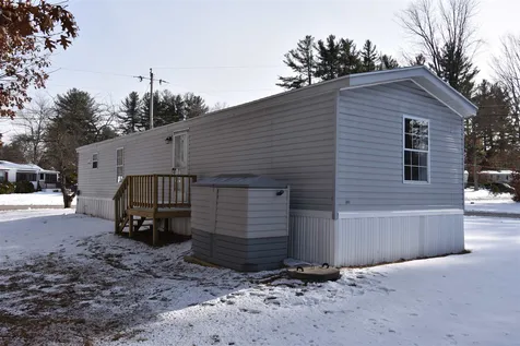 21 Mark Street Nashua NH 03062
