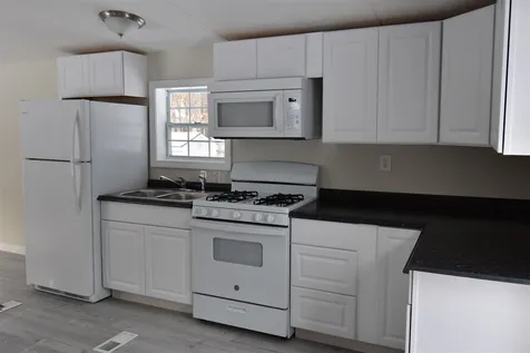 21 Mark Street Nashua NH 03062