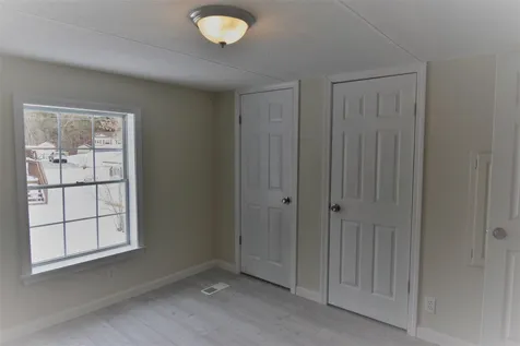 21 Mark Street Nashua NH 03062