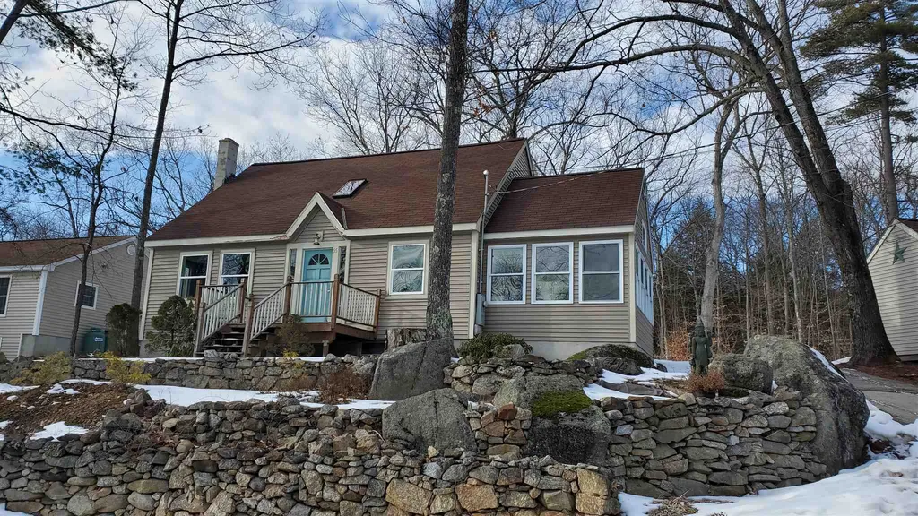 55 Water Street Meredith NH 03253