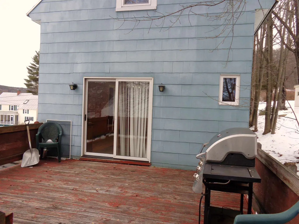 18 Winter Street Bristol NH 03222