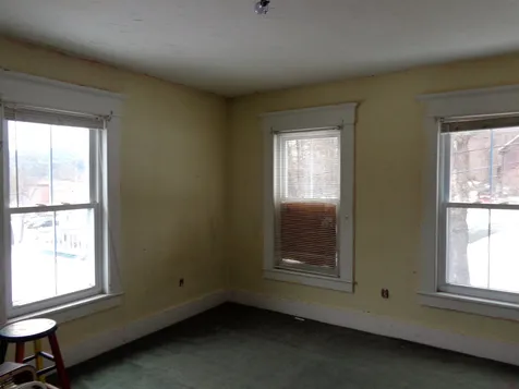 18 Winter Street Bristol NH 03222