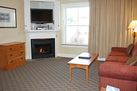 368/370 Qtr. I V Jackson Gore Inn Ludlow VT 05149