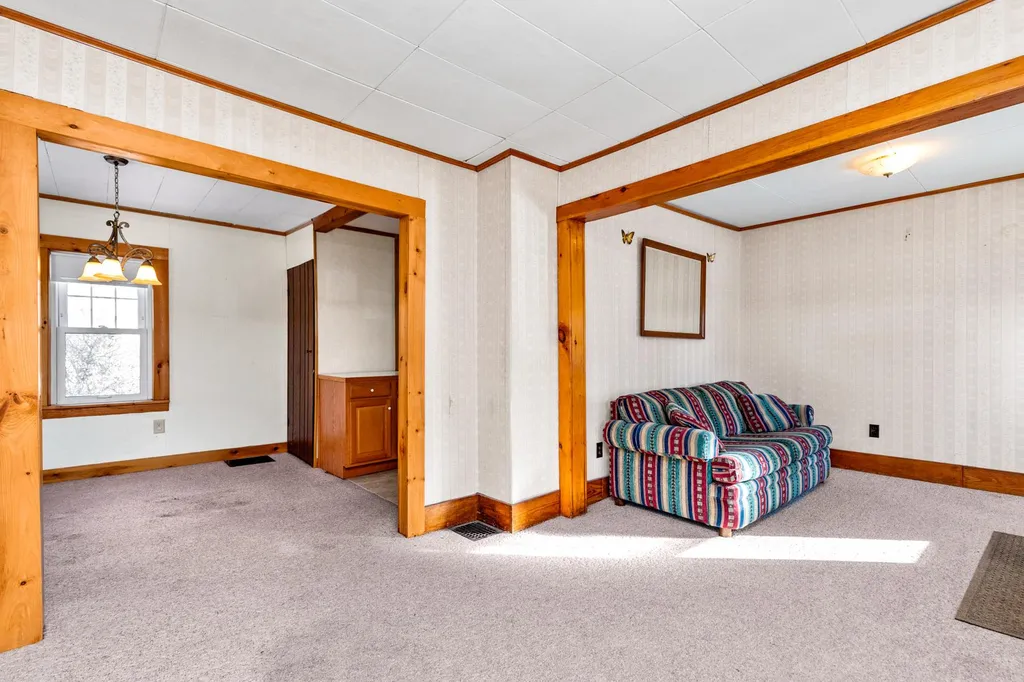 12 Lilac Lane Eliot ME 03903