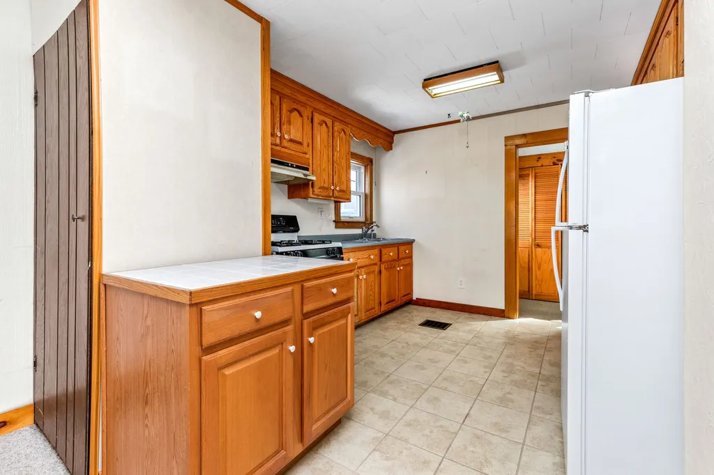 12 Lilac Lane Eliot ME 03903