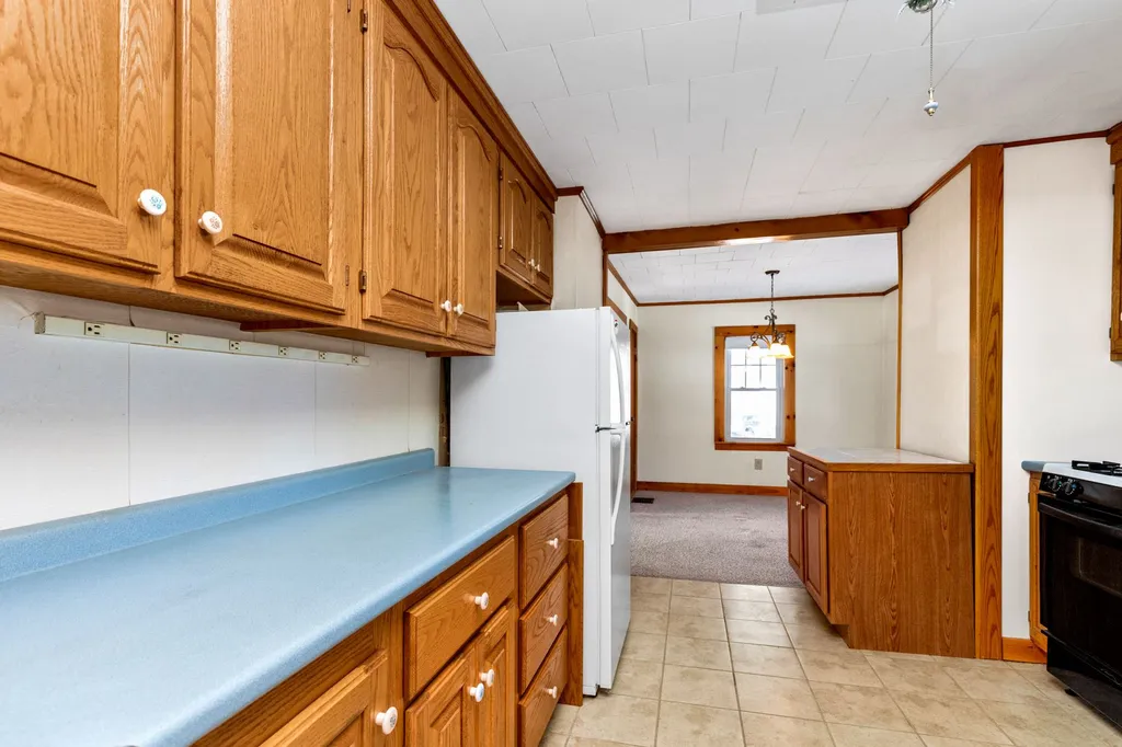 12 Lilac Lane Eliot ME 03903