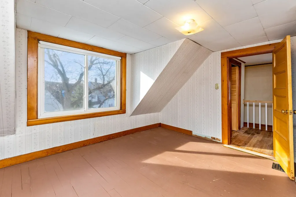 12 Lilac Lane Eliot ME 03903