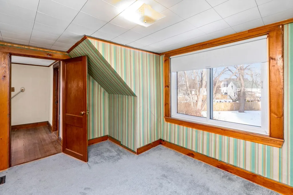 12 Lilac Lane Eliot ME 03903