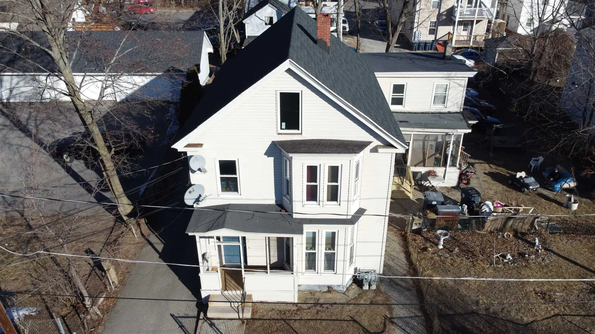 16 Holmes Street Nashua NH 03060