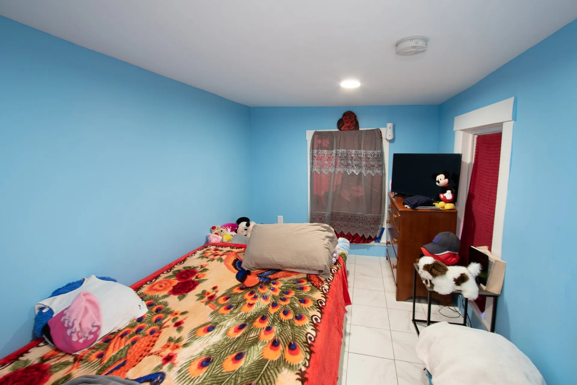16 Holmes Street Nashua NH 03060
