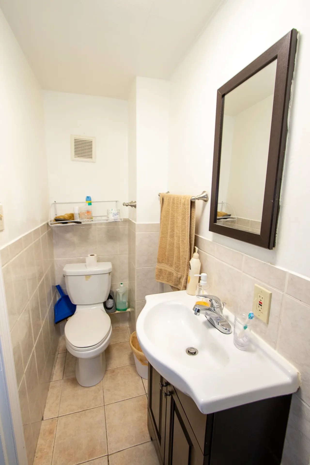 16 Holmes Street Nashua NH 03060