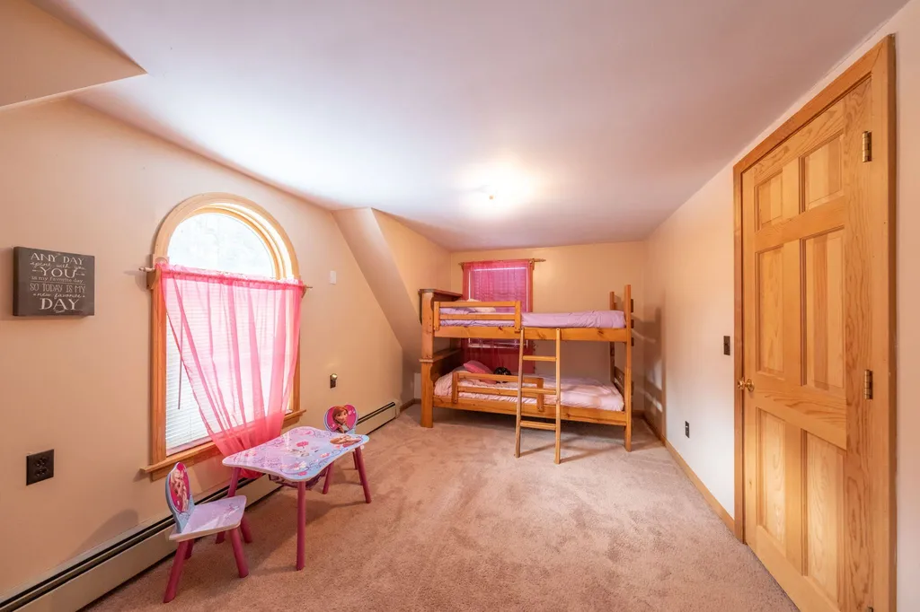 414 Wiggin Road Danbury NH 03230