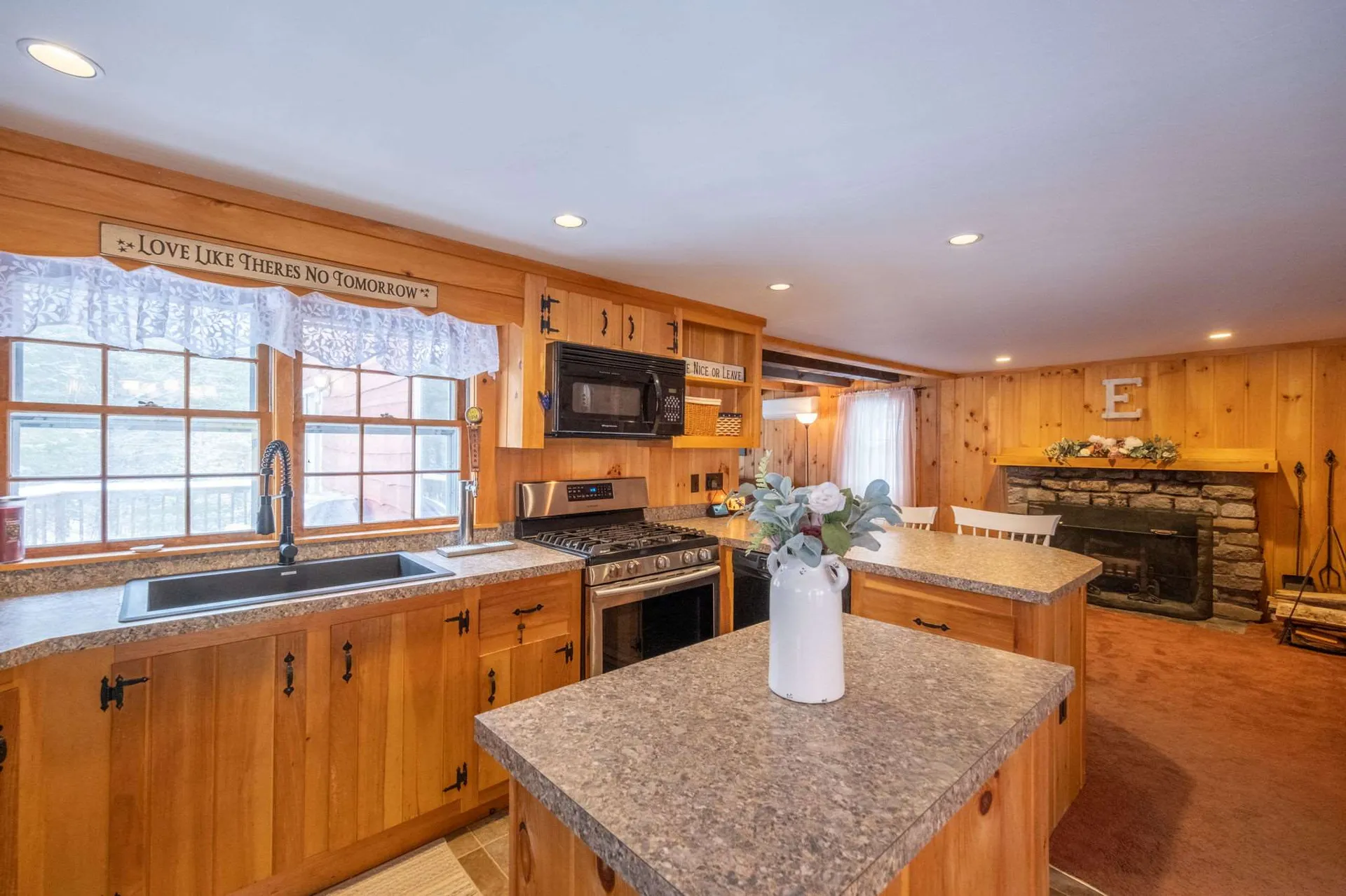 414 Wiggin Road Danbury NH 03230