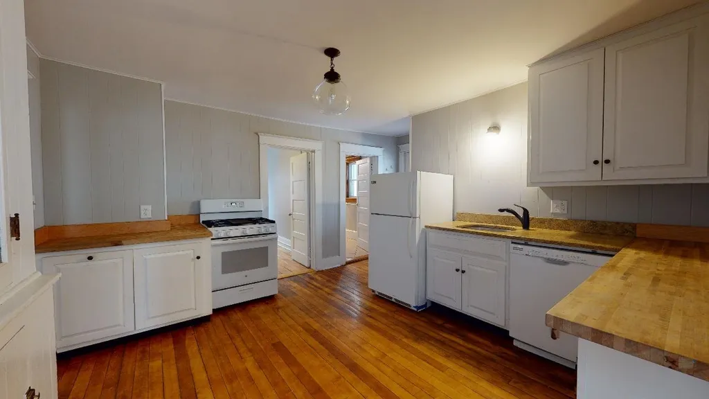 20-22 Saint Louis Street Burlington VT 05401